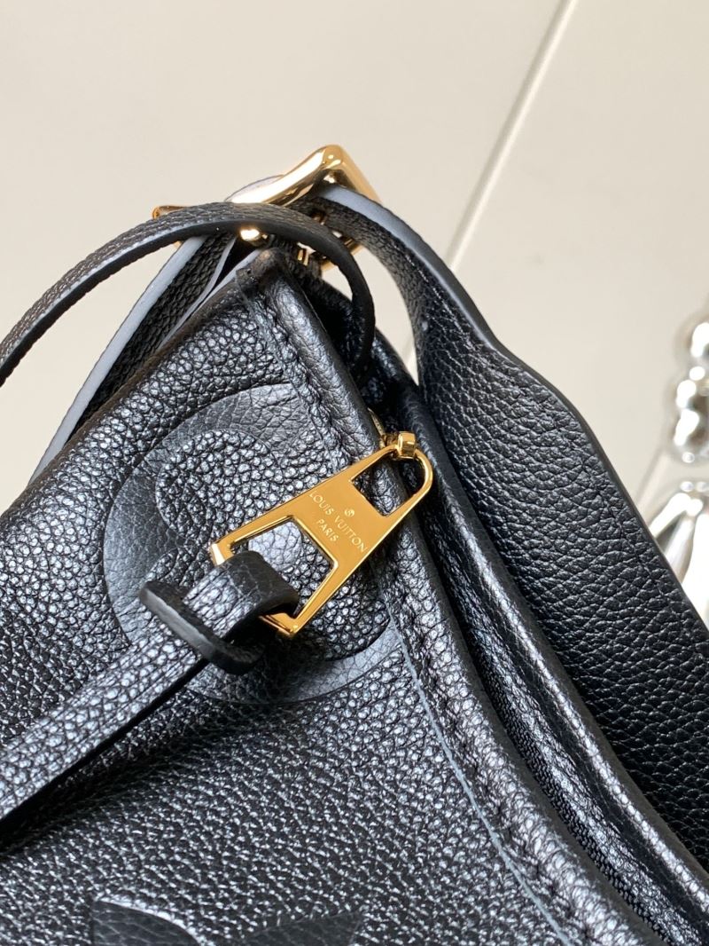 Louis Vuitton Hobo Bags